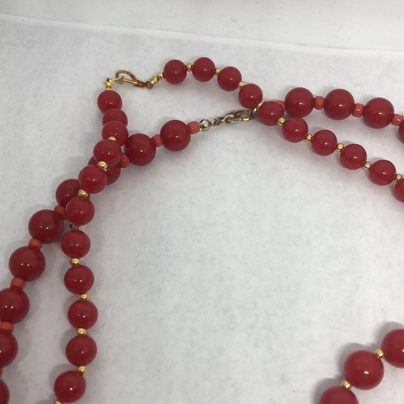 Curated bundle lot 2 vintage true red beaded necklaces retro chic - Picture 3 of 5